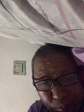 yaocaobi8 在線直播表演