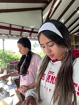 Czat XXX na żywo – l0lita_emi