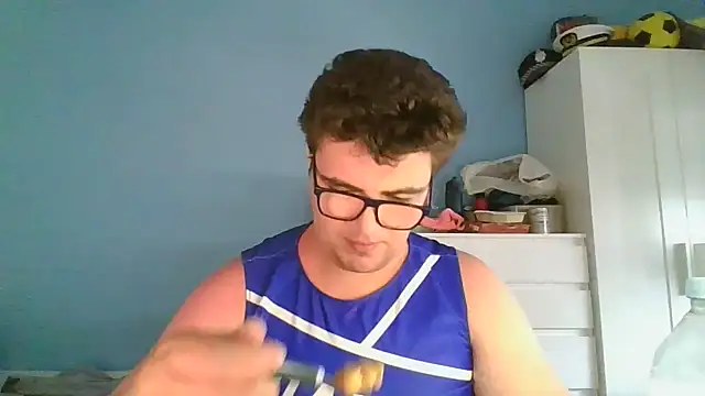 sorolla12 Show in webcam