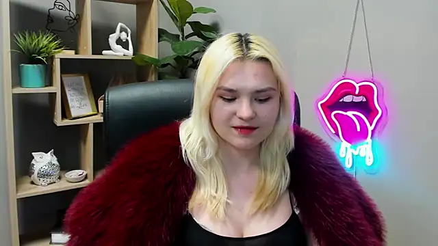 SweetLilyxo: онлайн-секс-чат