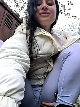 KikiXRed: απευθείας συνομιλία ΧΧΧ