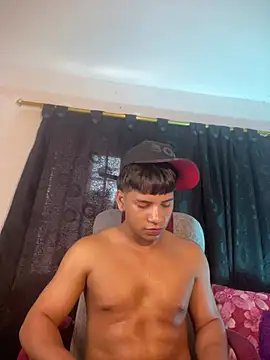 Aless_bigg Live XXX Chat