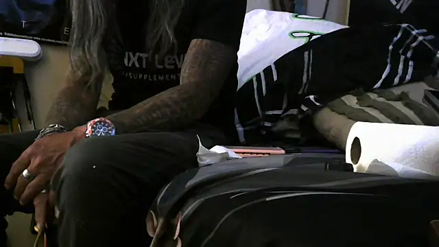 Pokazy przed kamerką – crassanova