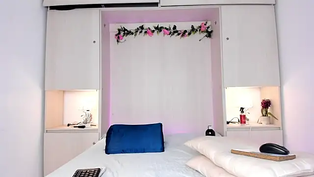 TessaLowe Adlı Modelin Canlı XXX Sohbeti