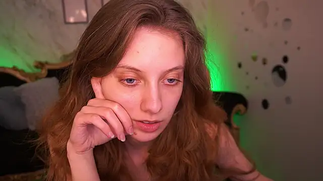 Chat +18 de CuteeFoxy ao vivo