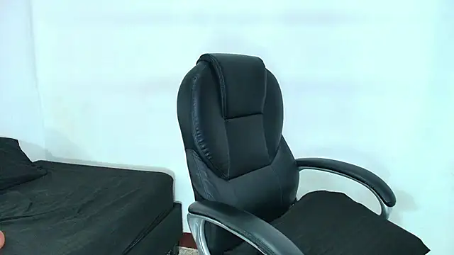 Karla_hilton1のライブXXXチャット