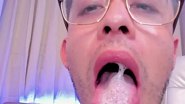 Tommas_Jhonson's Live XXX Chat