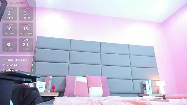 Chat XXX ao vivo de Helenn_Moore