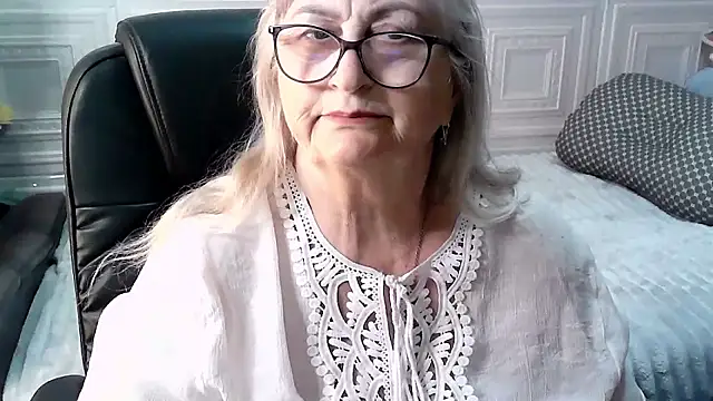 LolkaAlyss: вебкам-шоу