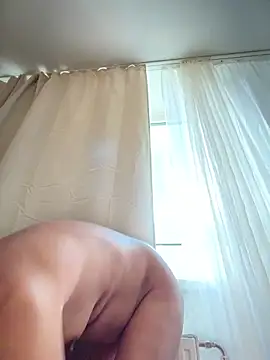 Chatroom XXX en direct de adya-aly