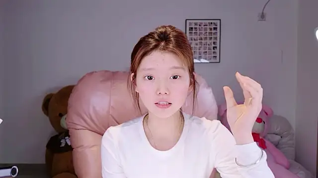 yang-yang-yang Adlı Modelin Web Kamerası Şovu