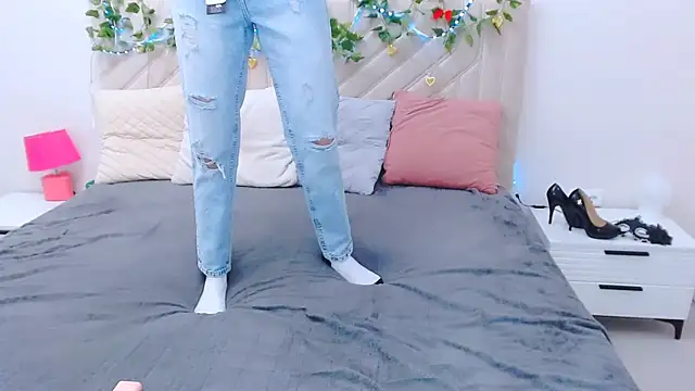 BURNING-BRUNETKAのライブXXXチャット