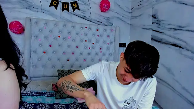 Ari_and_Storm Live XXX-Chat