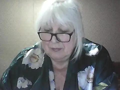 Alexia64231's Webcam Show