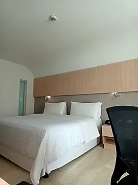 tata_sanz_ Webcam-Show