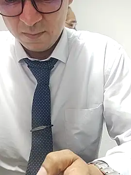 MrSecretSuit Webcamshow