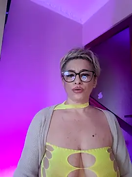 LunaBlaise: онлайн-секс-чат