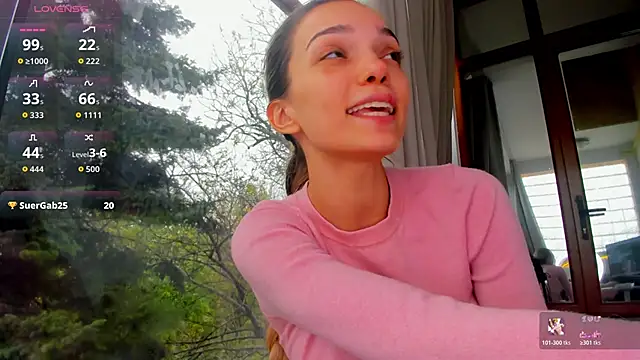 Sassy_Teen Chat XXX in diretta