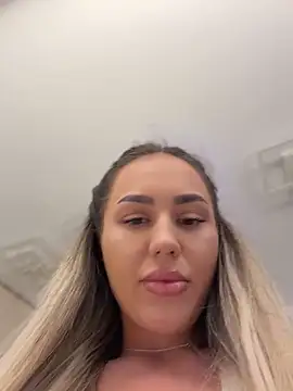 Webkamerová show BarbieDoll13