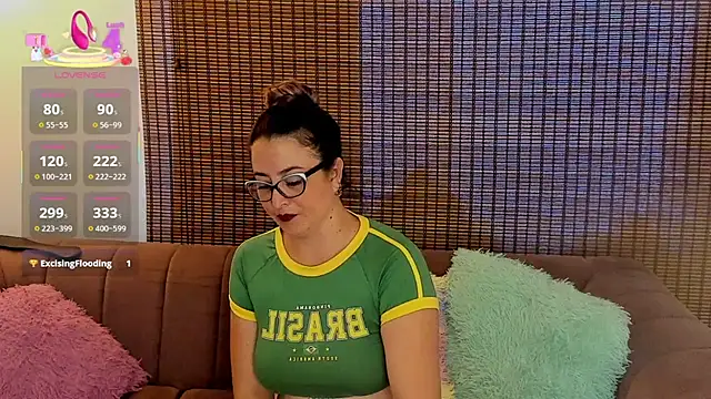 Chat +18 de ariana_cross ao vivo