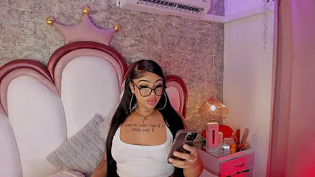 Pokazy przed kamerką – Mia_Jansen