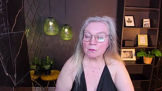 NataliMellow's Live XXX Chat