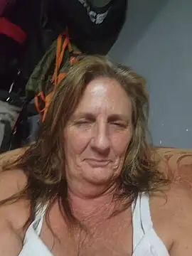 SultrySummer68 live XXX chat