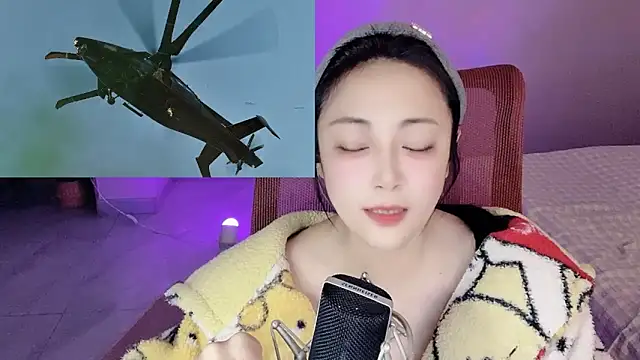 Daisy-77のライブXXXチャット