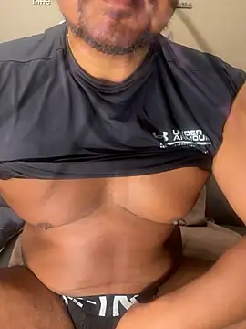 jack_jay0103: διαδικτυακό σόου στην κάμερα