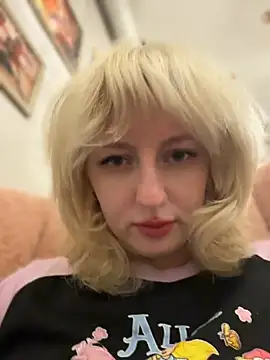 RonnieKiss Live XXX-chat