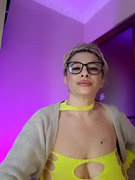 LunaBlaise: απευθείας συνομιλία ΧΧΧ