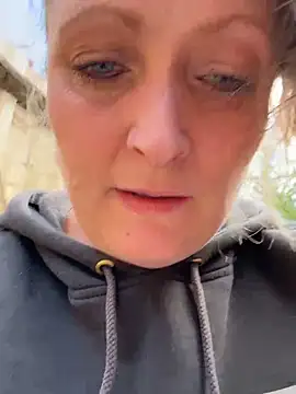 HoneyBluex: онлайн-секс-чат