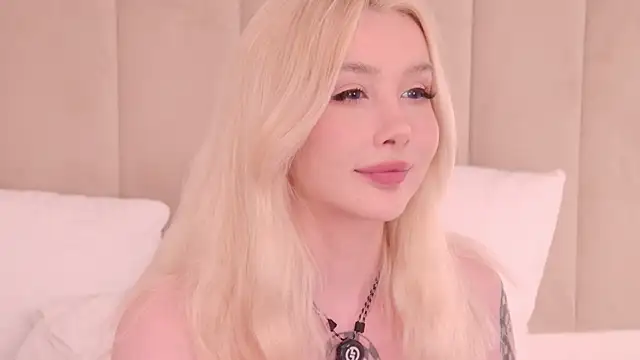 Živý XXX chat Nesolla