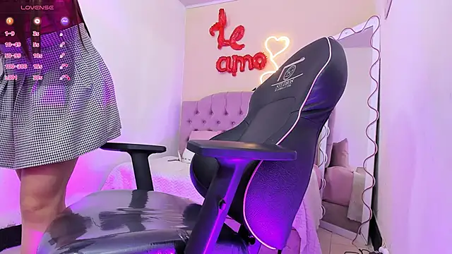 Chat +18 de ZAAFIRA_TAY ao vivo