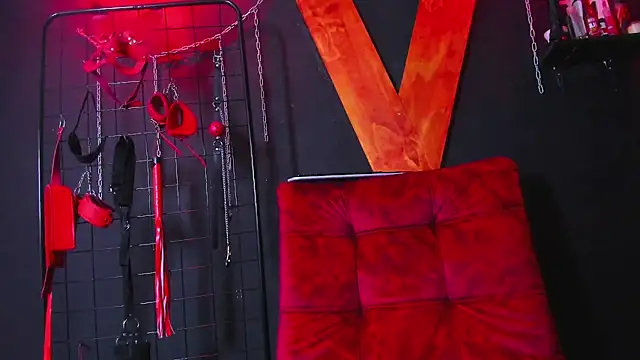 lilith_slave Chat XXX in diretta