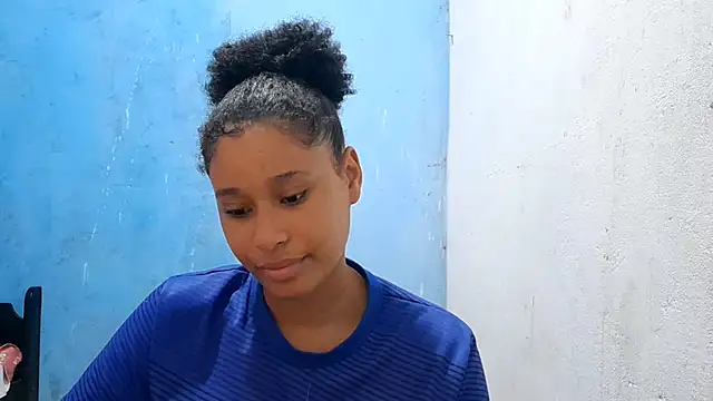 Chat +18 de MadelynStamant ao vivo