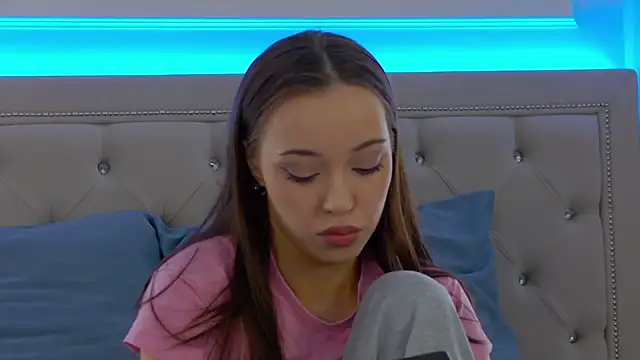 ZoeyNeal Chat XXX in diretta