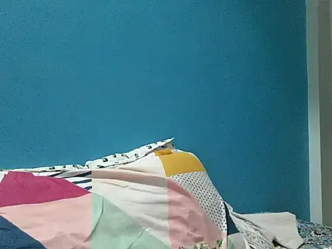 Precumboner webkamerás műsora