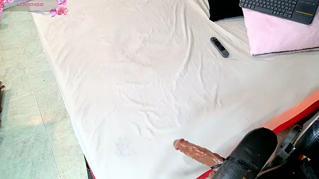 BLACK_ROSSE_1's Live XXX Chat