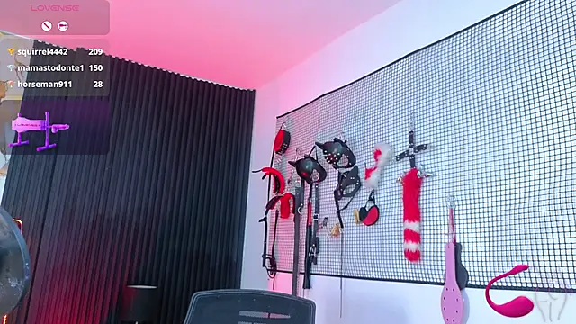 แชท XXX สดของ Issafoxx