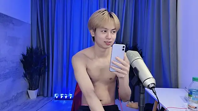 hafabva élő XXX-chatje