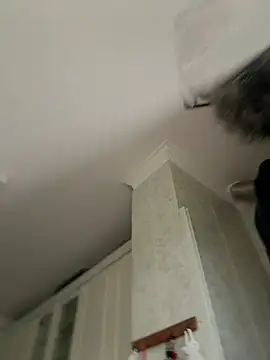 Noitelivre Adlı Modelin Canlı XXX Sohbeti