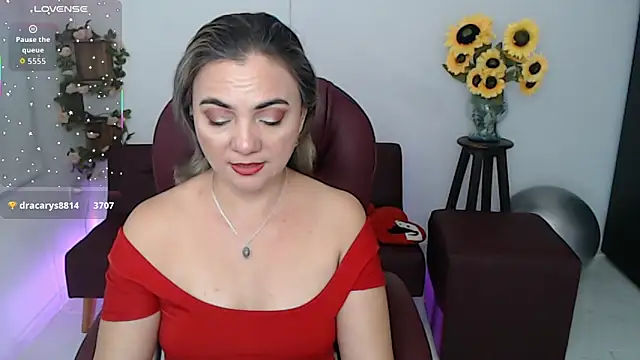 แชท XXX สดของ ana_milf