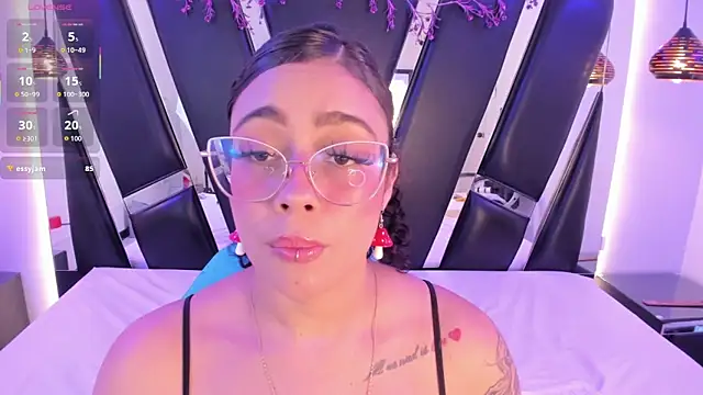 antonelllepiercee's Live XXX Chat