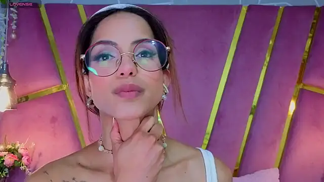 Czat XXX na żywo – EmmyCortez