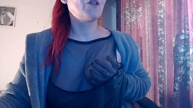 Chat +18 de NymphoQueenn ao vivo