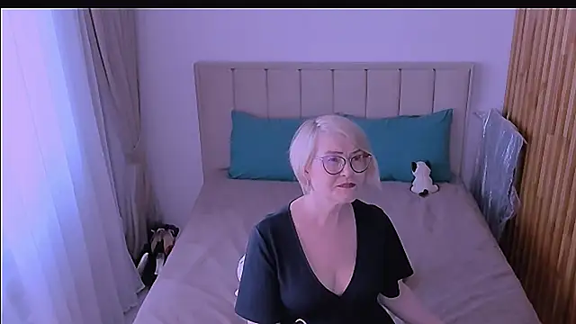 sabrinamacmarren's Webcam Show