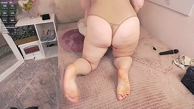 Lorabigass live XXX chat