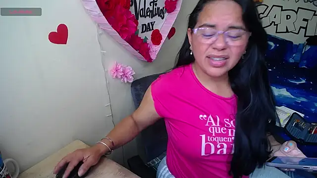 แชท XXX สดของ Miss__kendra_