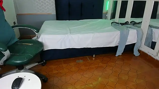 Jean_Jagger élő XXX-chatje